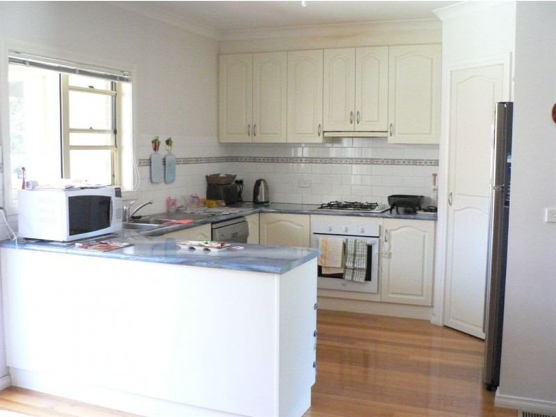 1/17 Barton Street, Reservoir VIC 3073