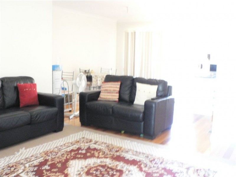 1/17 Barton Street, Reservoir VIC 3073