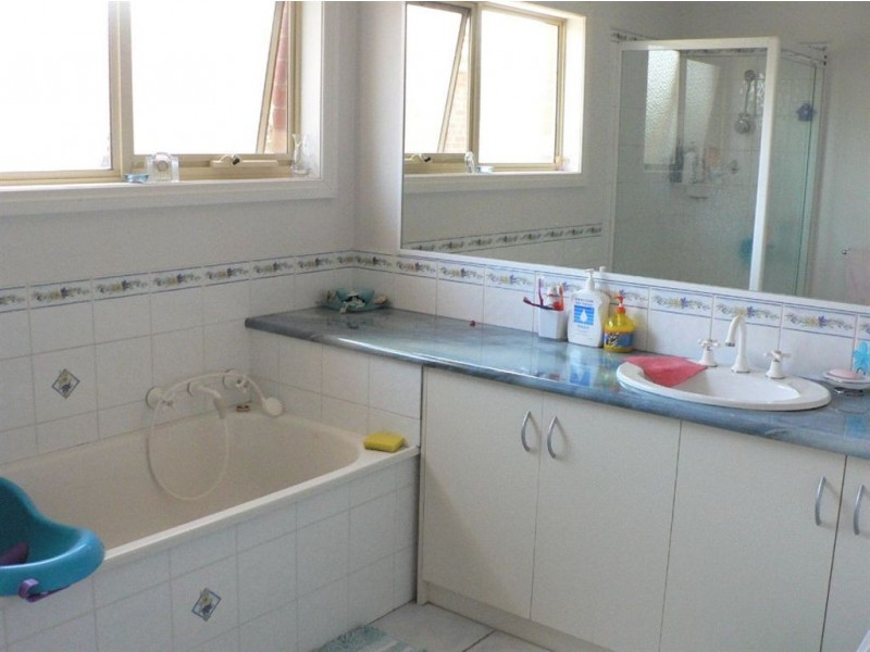 1/17 Barton Street, Reservoir VIC 3073