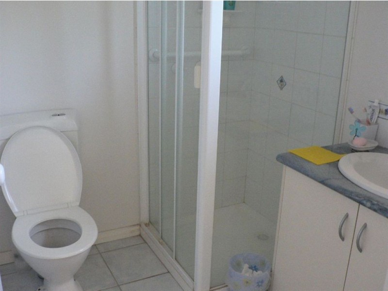 1/17 Barton Street, Reservoir VIC 3073