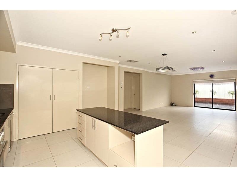 27 Quartz Grove, Epping VIC 3076