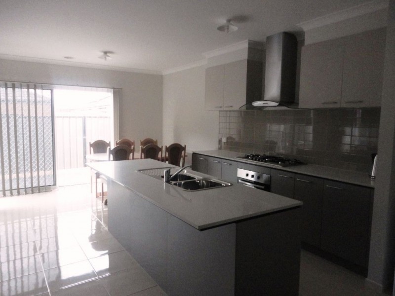 8 Gerald Street, Craigieburn VIC 3064