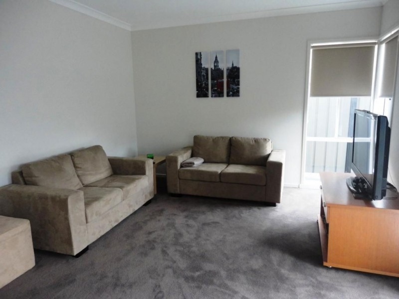 8 Gerald Street, Craigieburn VIC 3064