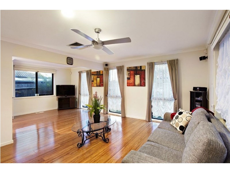 32 Beaumont Crescent, Lalor VIC 3075