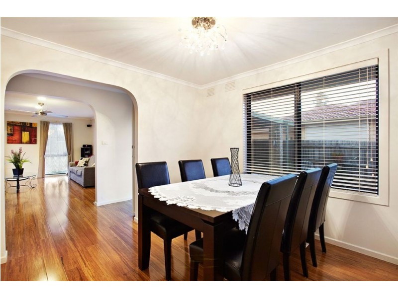 32 Beaumont Crescent, Lalor VIC 3075