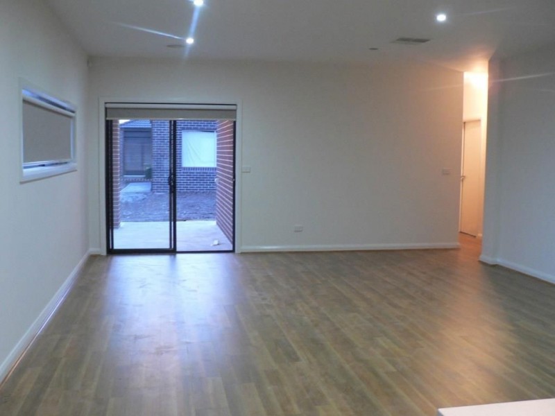22 Risdon Chase, Wollert VIC 3750