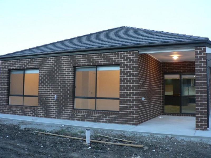 22 Risdon Chase, Wollert VIC 3750