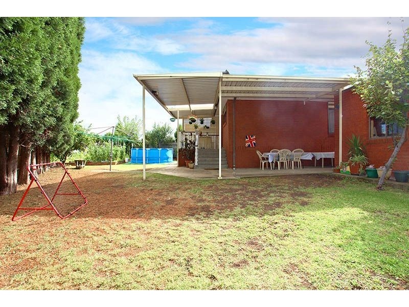 8 Hakea Court, Thomastown VIC 3074