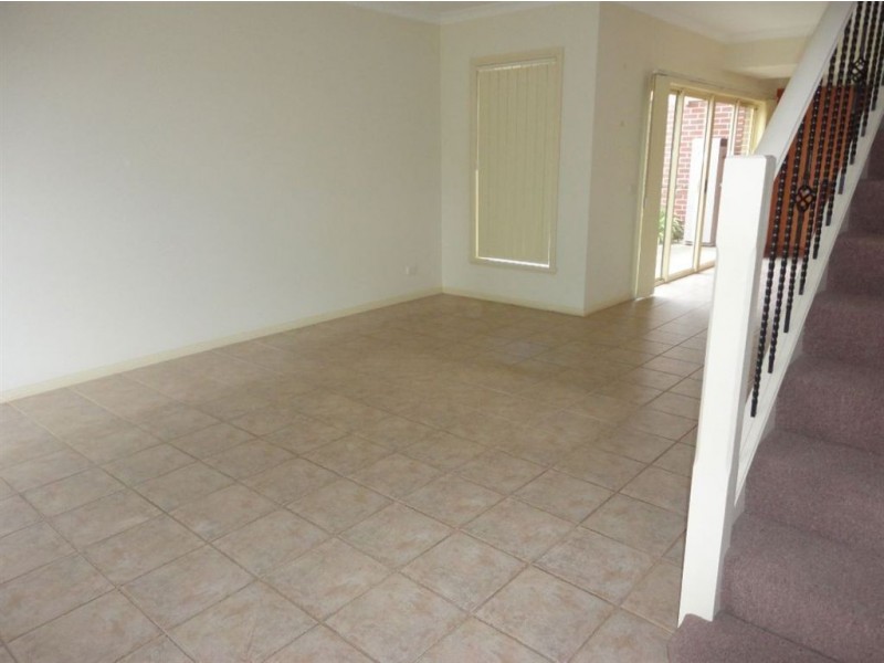 1/17 View Street, Reservoir VIC 3073