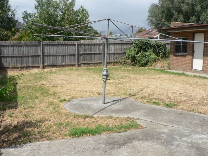 23 Chapman Avenue, Thomastown VIC 3074