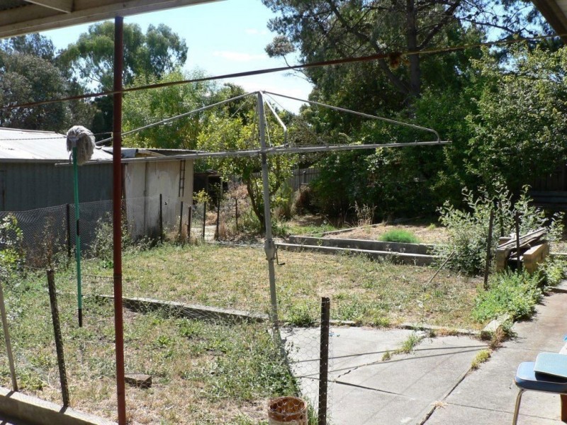 4 Pioneer Court, Thomastown VIC 3074