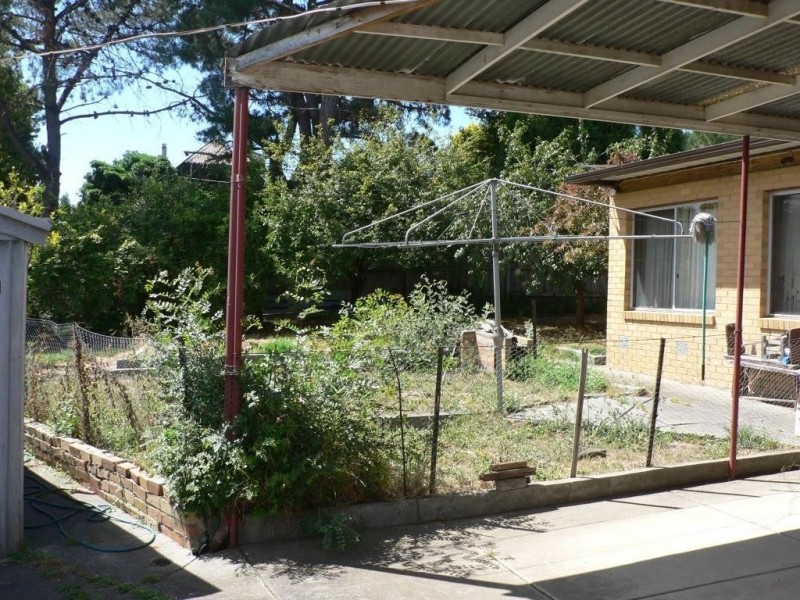 4 Pioneer Court, Thomastown VIC 3074