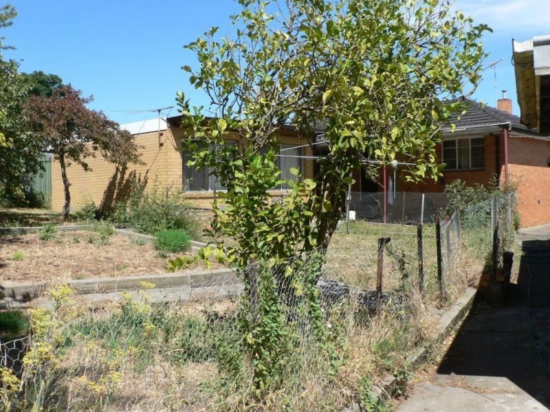 4 Pioneer Court, Thomastown VIC 3074