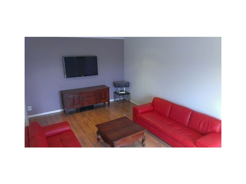 1/34 Centre Way, Glenroy VIC 3046