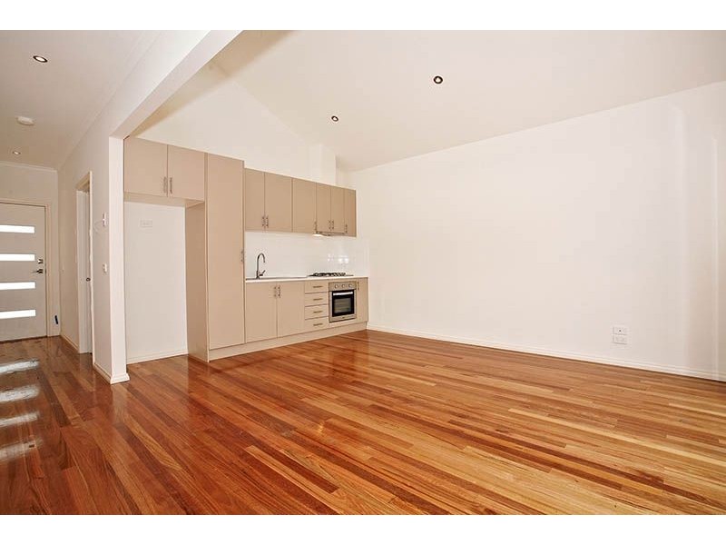 5/88 Purinuan Road, Reservoir VIC 3073