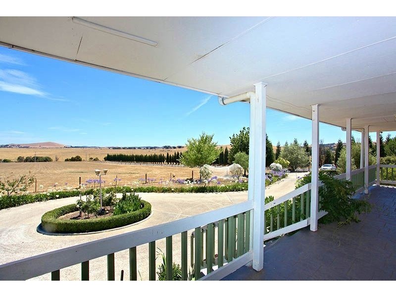 1910 Merriang Road, Beveridge VIC 3753