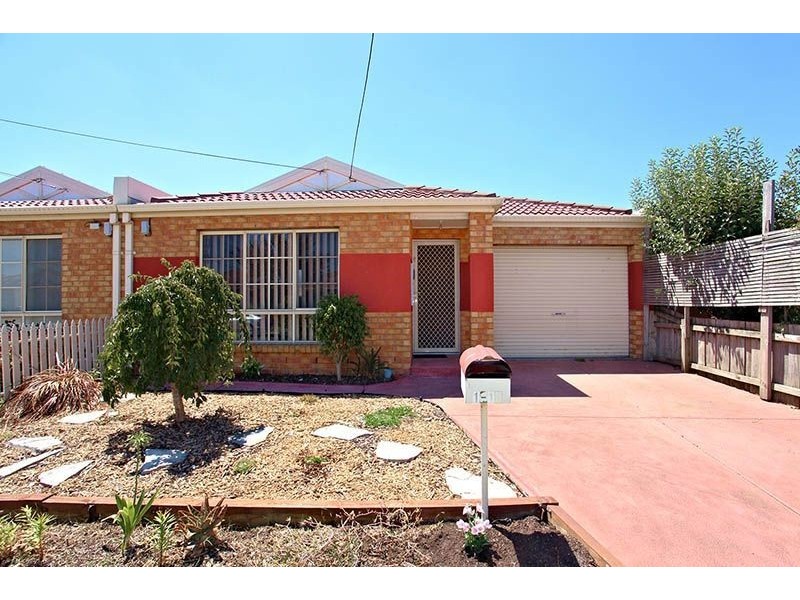 10 Kathryn Avenue, Lalor VIC 3075