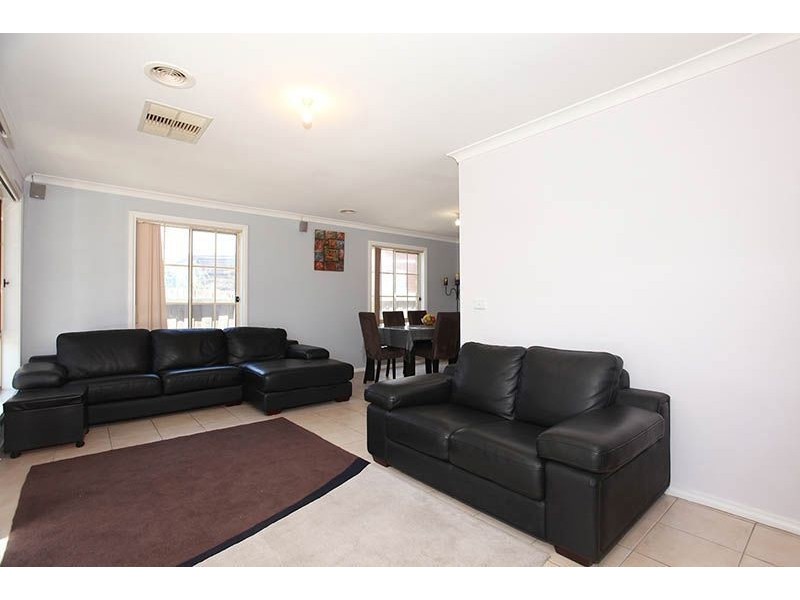 10 Kathryn Avenue, Lalor VIC 3075