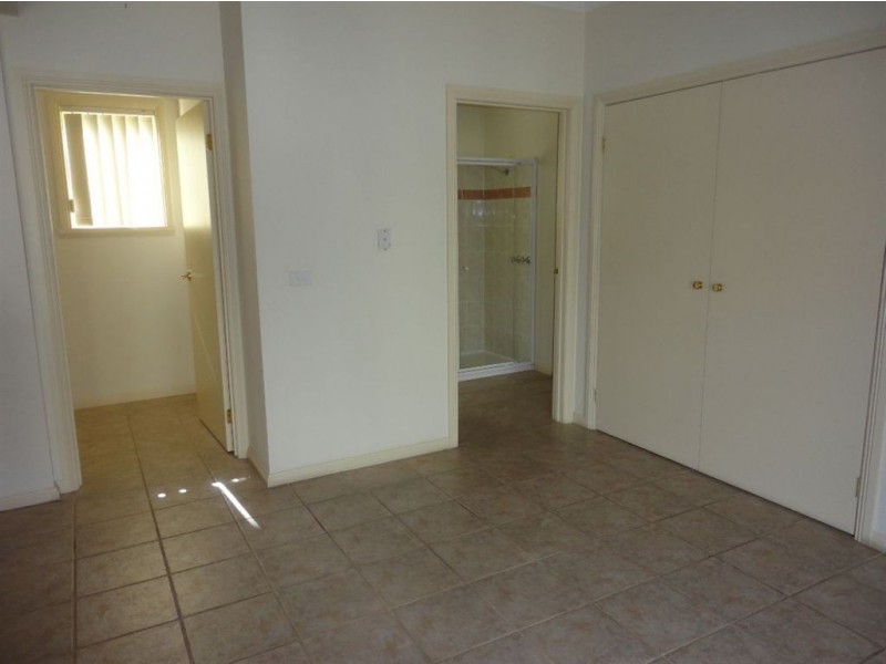 1/17 View Street, Reservoir VIC 3073