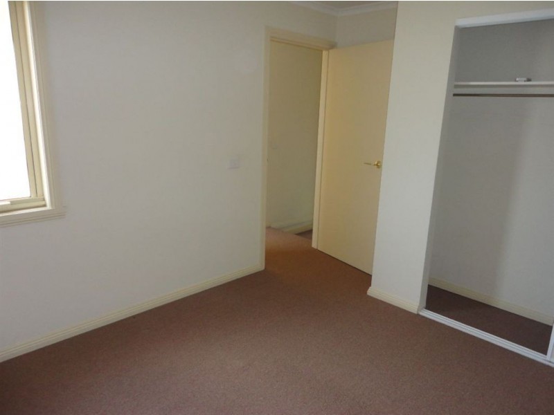 1/17 View Street, Reservoir VIC 3073
