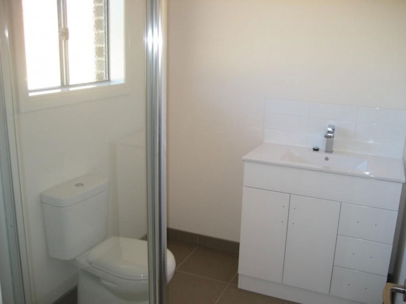 1/2 Hamilton Court, Lalor VIC 3075