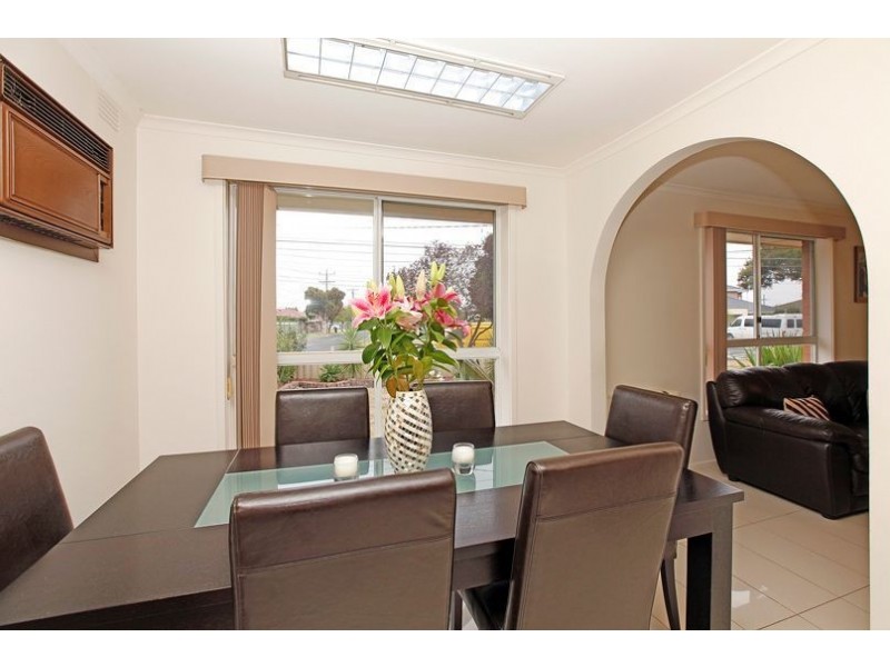 7 McKimmies Road, Lalor VIC 3075