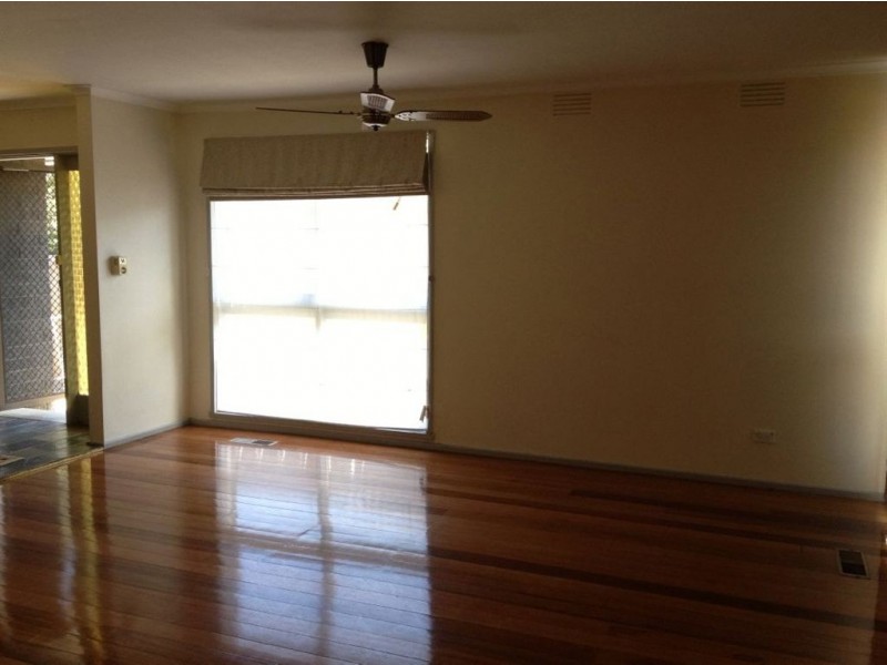 1 Pinewood Drive, Thomastown VIC 3074