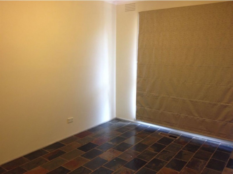 1 Pinewood Drive, Thomastown VIC 3074