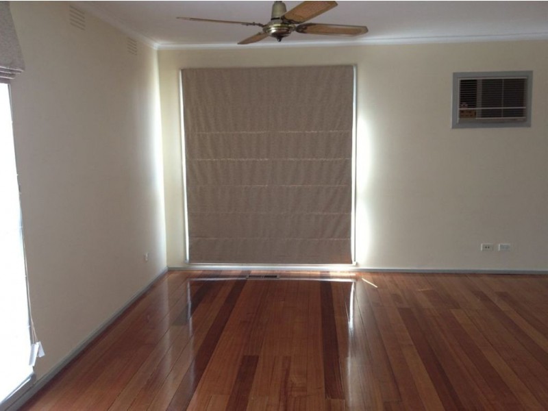 1 Pinewood Drive, Thomastown VIC 3074