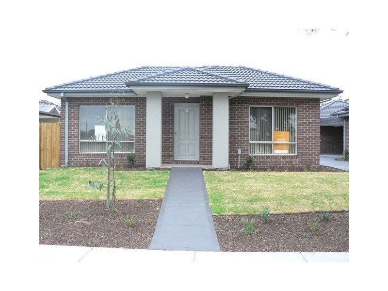 1/12 Newton Crescent, Lalor VIC 3075