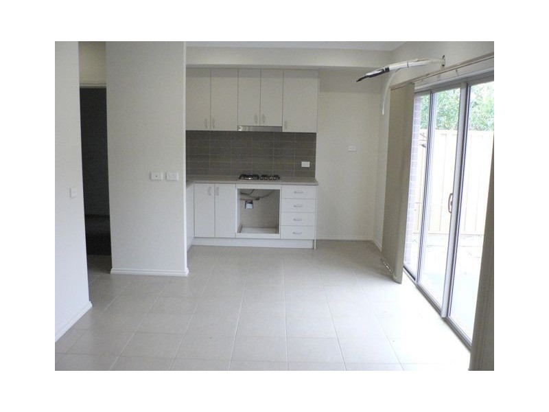 2/12 Newton Crescent, Lalor VIC 3075