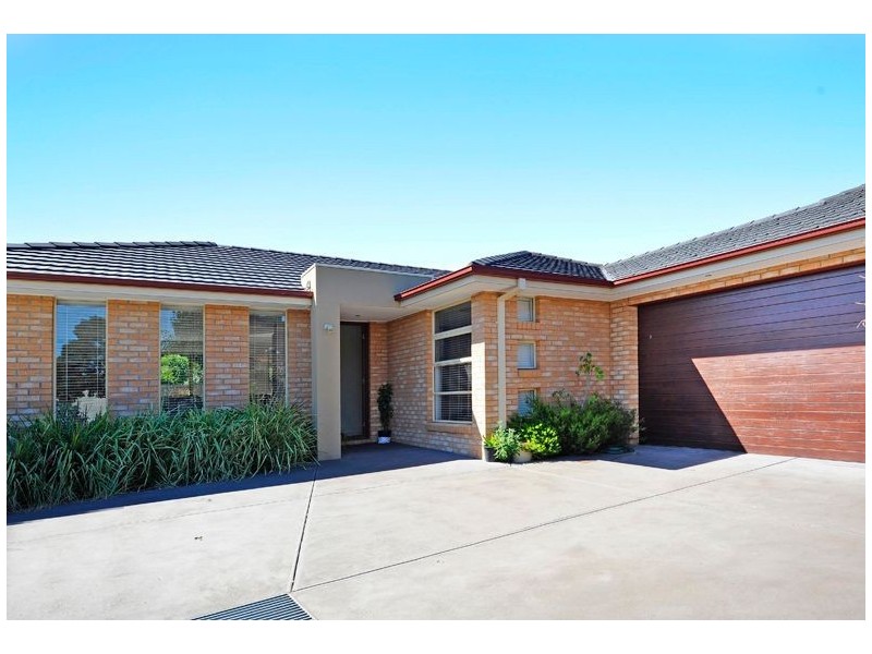 2/90 Mount View Road, Lalor VIC 3075