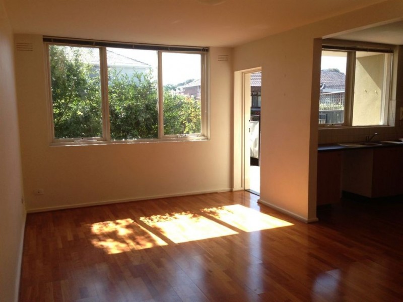 2/15 Hutton street, Thornbury VIC 3071