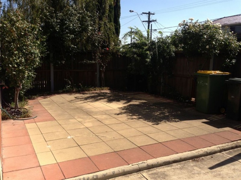 2/15 Hutton street, Thornbury VIC 3071