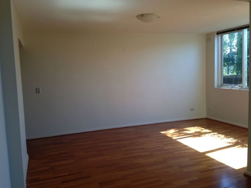 2/15 Hutton street, Thornbury VIC 3071