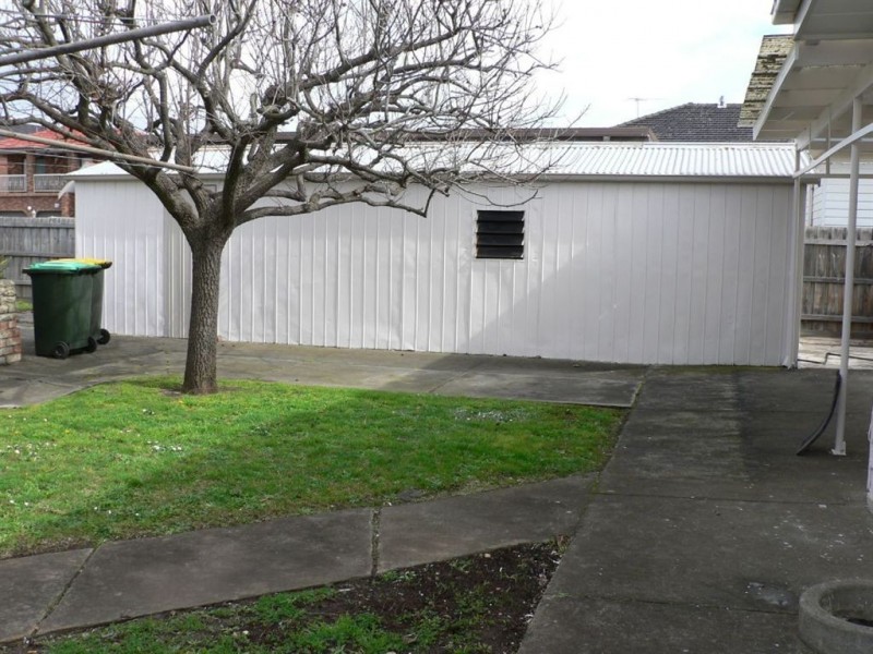 77 Messmate Street, Lalor VIC 3075