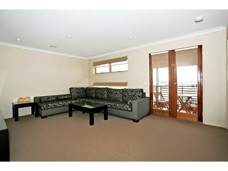 30 Moffat Drive, Lalor VIC 3075