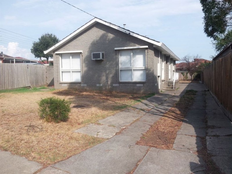 1 Pinewood Drive, Thomastown VIC 3074