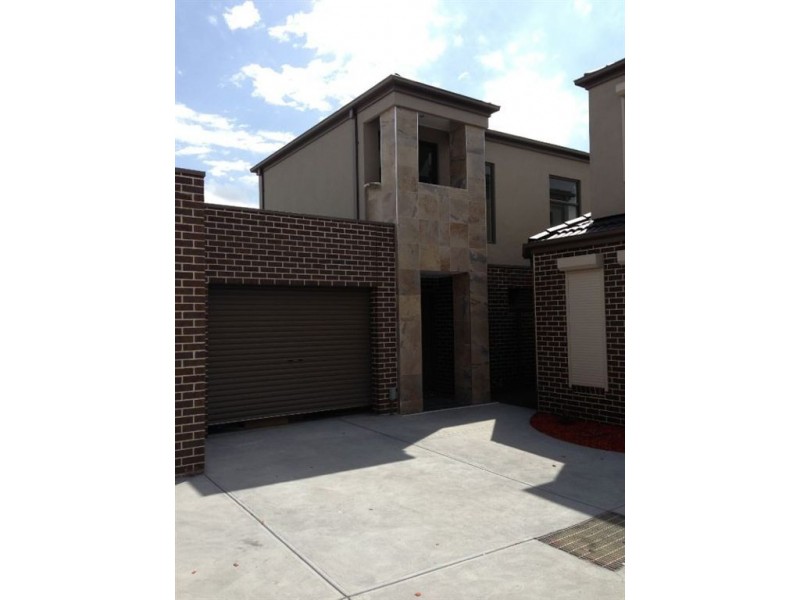 2/9 Kumara Circuit, South Morang VIC 3752