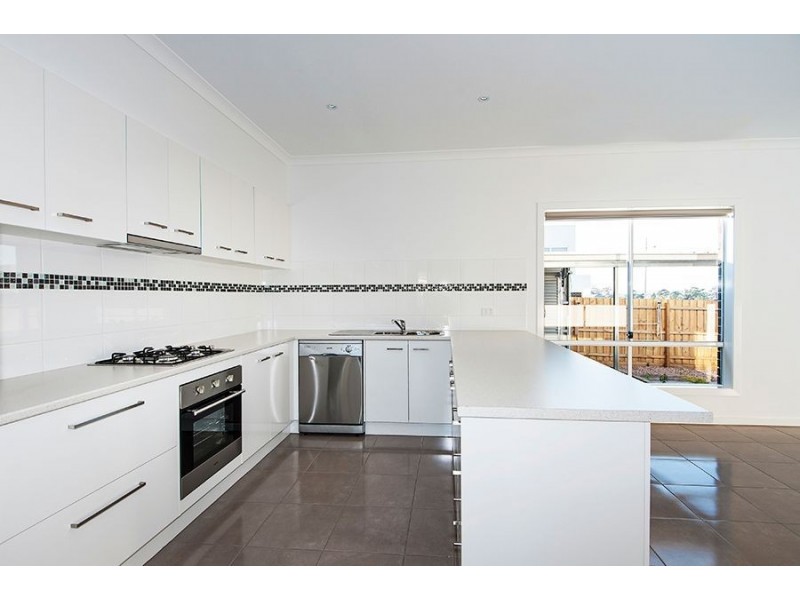 2 Oriano Street, Epping VIC 3076