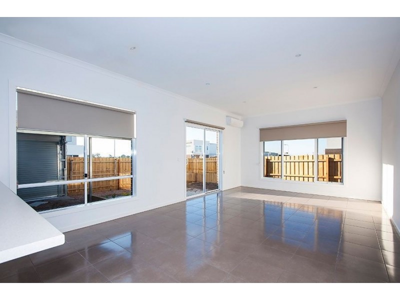 2 Oriano Street, Epping VIC 3076