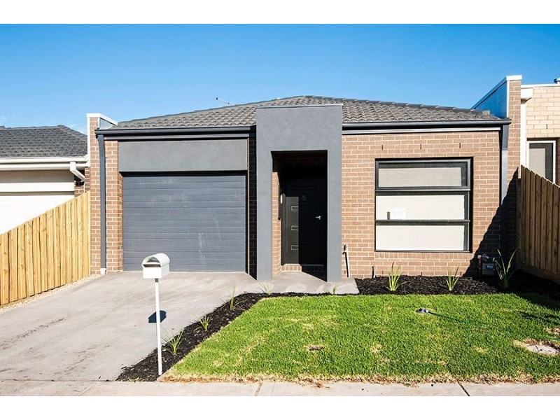 12 Jarama Boulevard, Epping VIC 3076