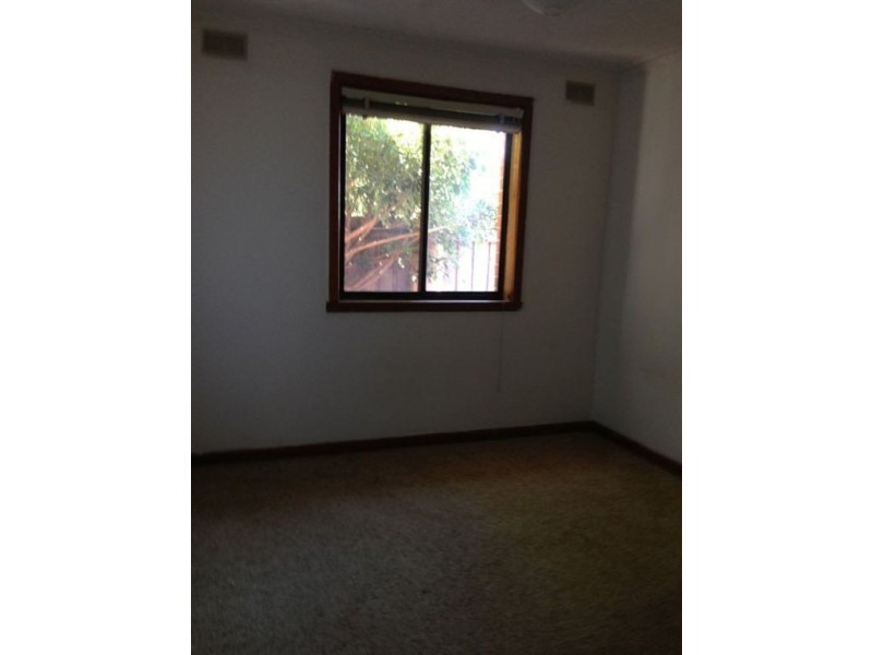 102 Alexander Avenue, Thomastown VIC 3074