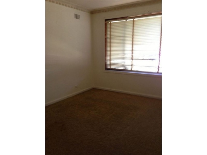 102 Alexander Avenue, Thomastown VIC 3074