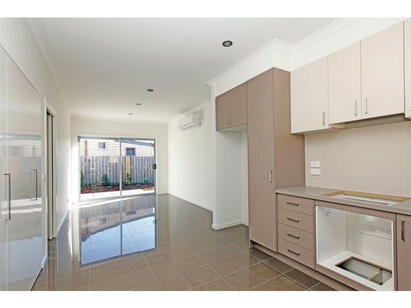 2/8 Clarke Street, Thomastown VIC 3074