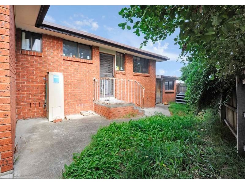 2/19 Tarcoola Avenue, Meadow Heights VIC 3048