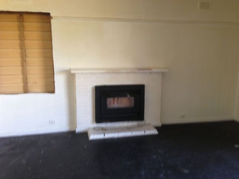 16 Maxwell Street, Lalor VIC 3075