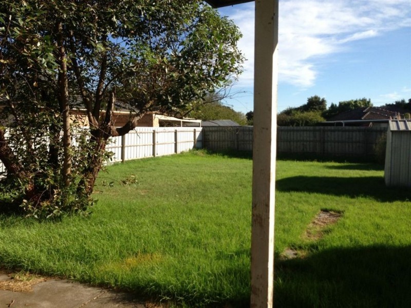 16 Maxwell Street, Lalor VIC 3075