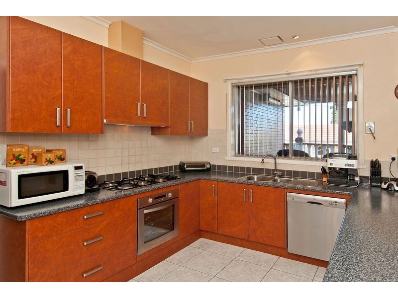 43 Alexander Avenue, Thomastown VIC 3074