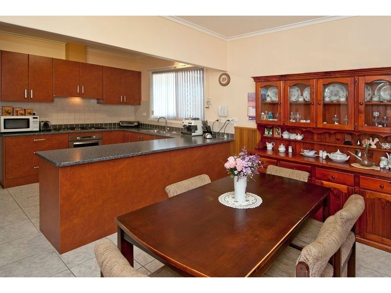 43 Alexander Avenue, Thomastown VIC 3074